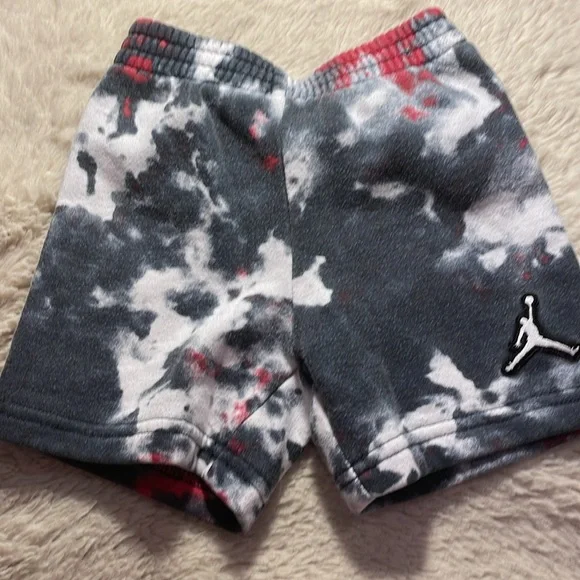TODDLER JORDAN SHORTS - Picture 2 of 4